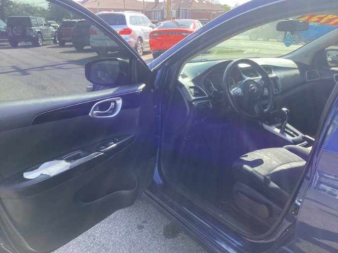 Used 2018 Nissan Sentra SV image 5