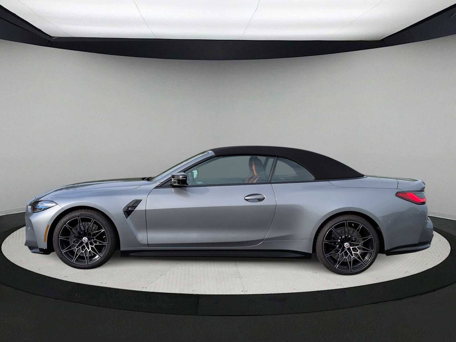 Used 2023 BMW M4 xDrive Competition AWD/4WD image 5