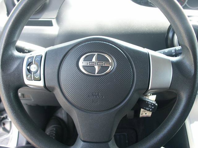Used 2011 Scion xB image 9
