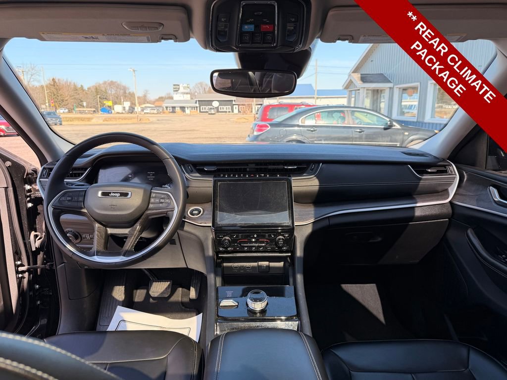 Used 2023 Jeep Grand Cherokee L Limited image 21