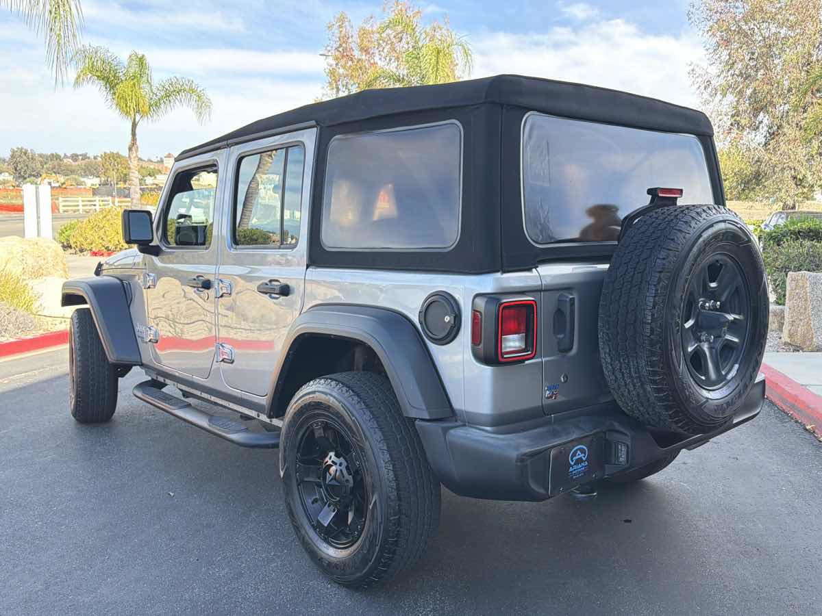 Used 2018 Jeep Wrangler Unlimited Sport AWD/4WD image 15
