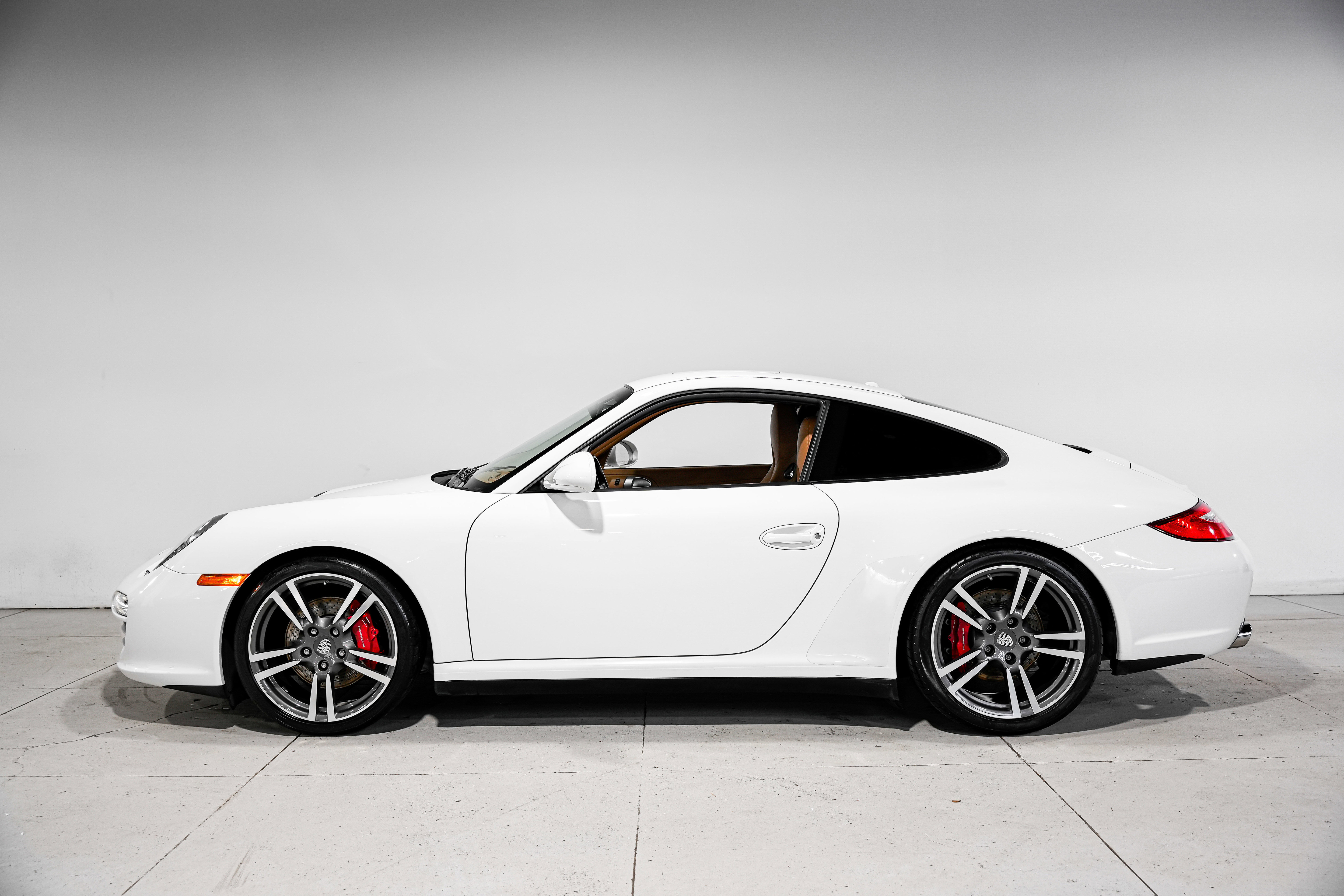 Used 2012 Porsche 911 Carrera 4S image 7