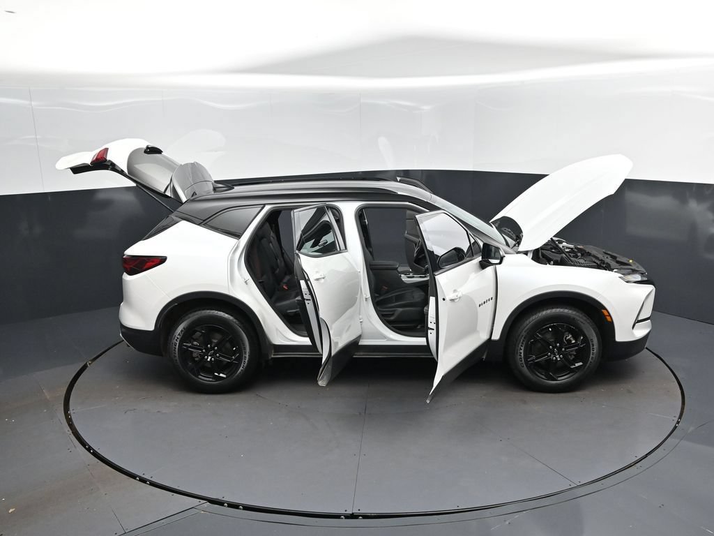 Used 2023 Chevrolet Blazer LT w/ Midnight/Sport Edition FWD image 50