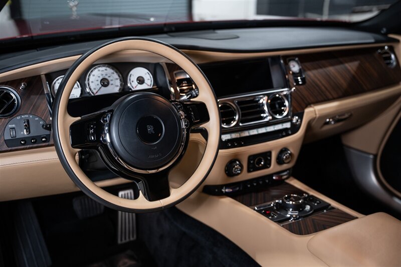 Used 2019 Rolls-Royce Wraith RWD image 47