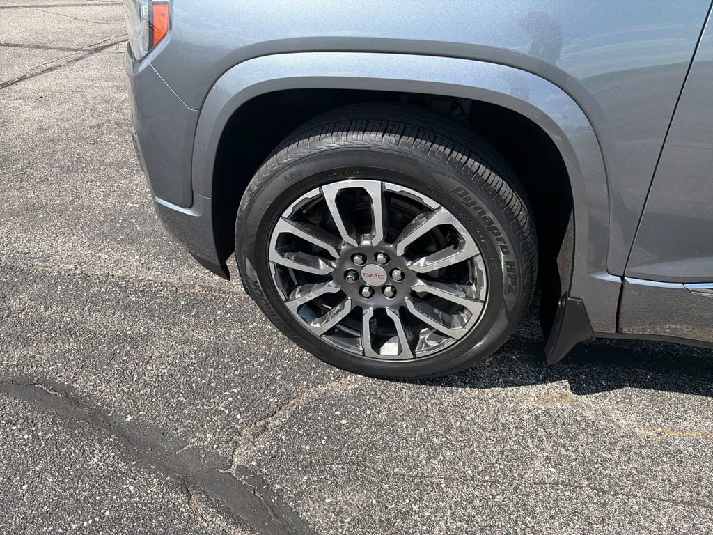 Used 2020 GMC Acadia Denali w/ Denali Ultimate Package AWD/4WD image 28