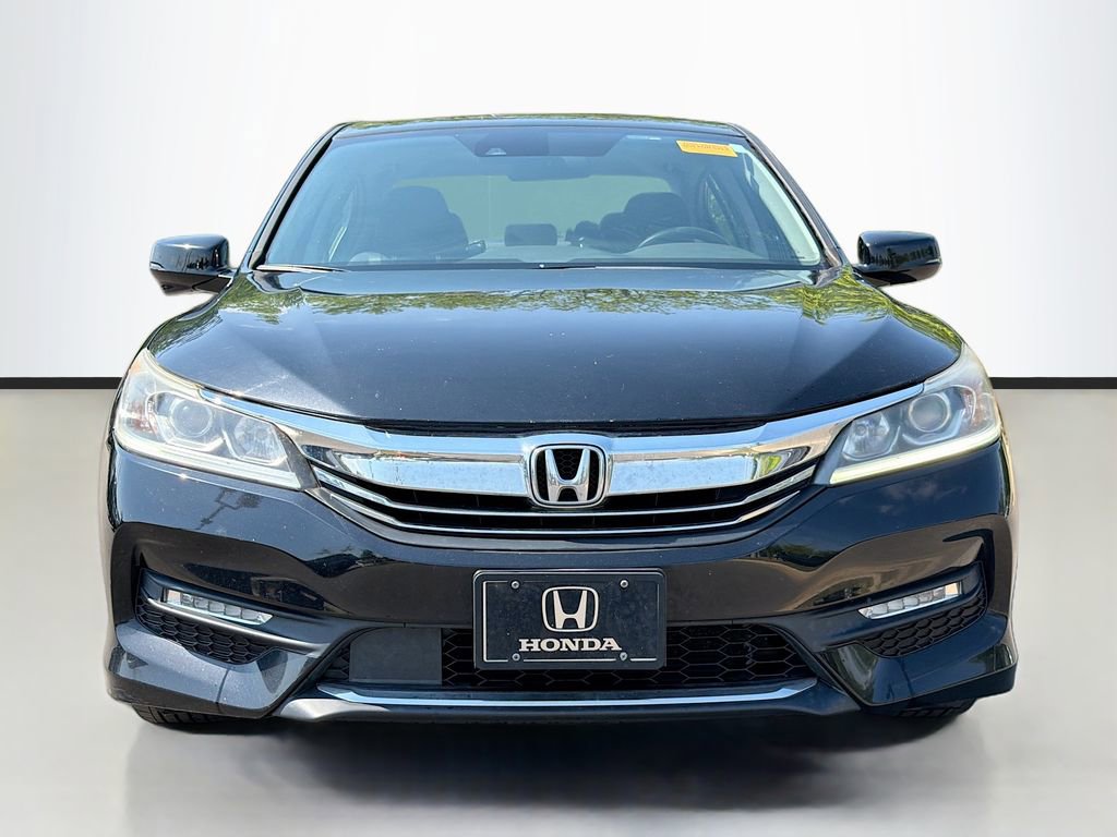Used 2017 Honda Accord EX image 3