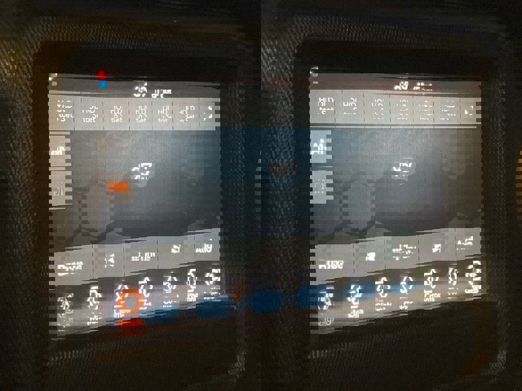 Used 2023 Jeep Gladiator Sport w/ Off Road Group image 24