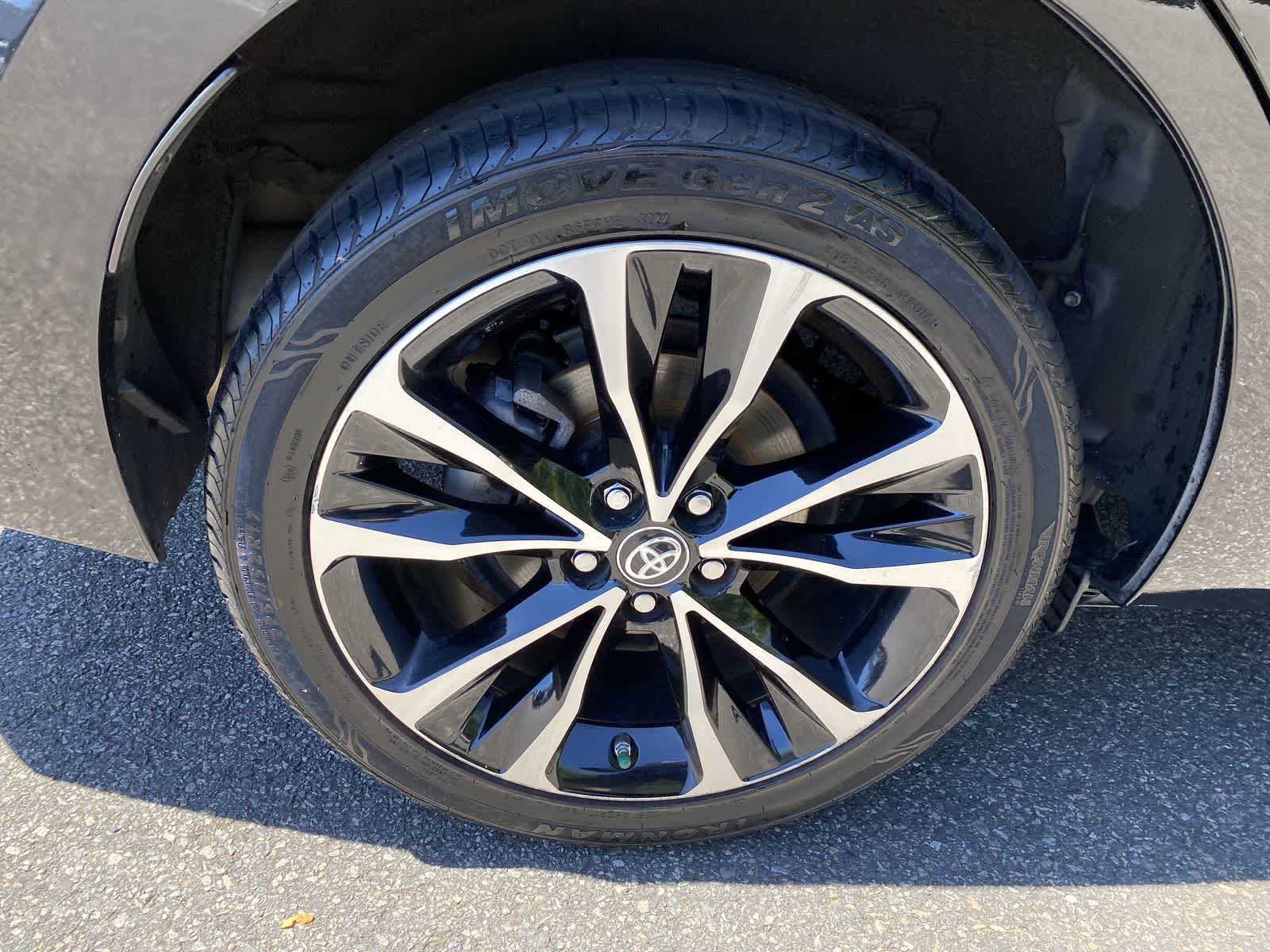 Used 2017 Toyota Corolla SE w/ Body Protection Package FWD image 16
