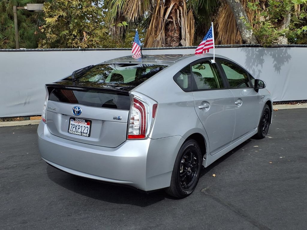 Used 2015 Toyota Prius Two FWD image 5