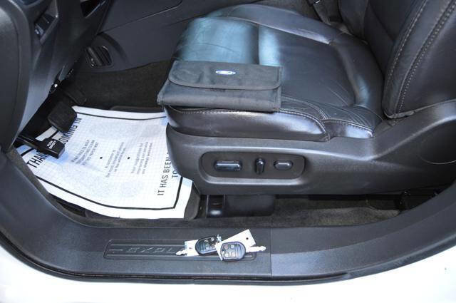 Used 2013 Ford Explorer XLT image 33