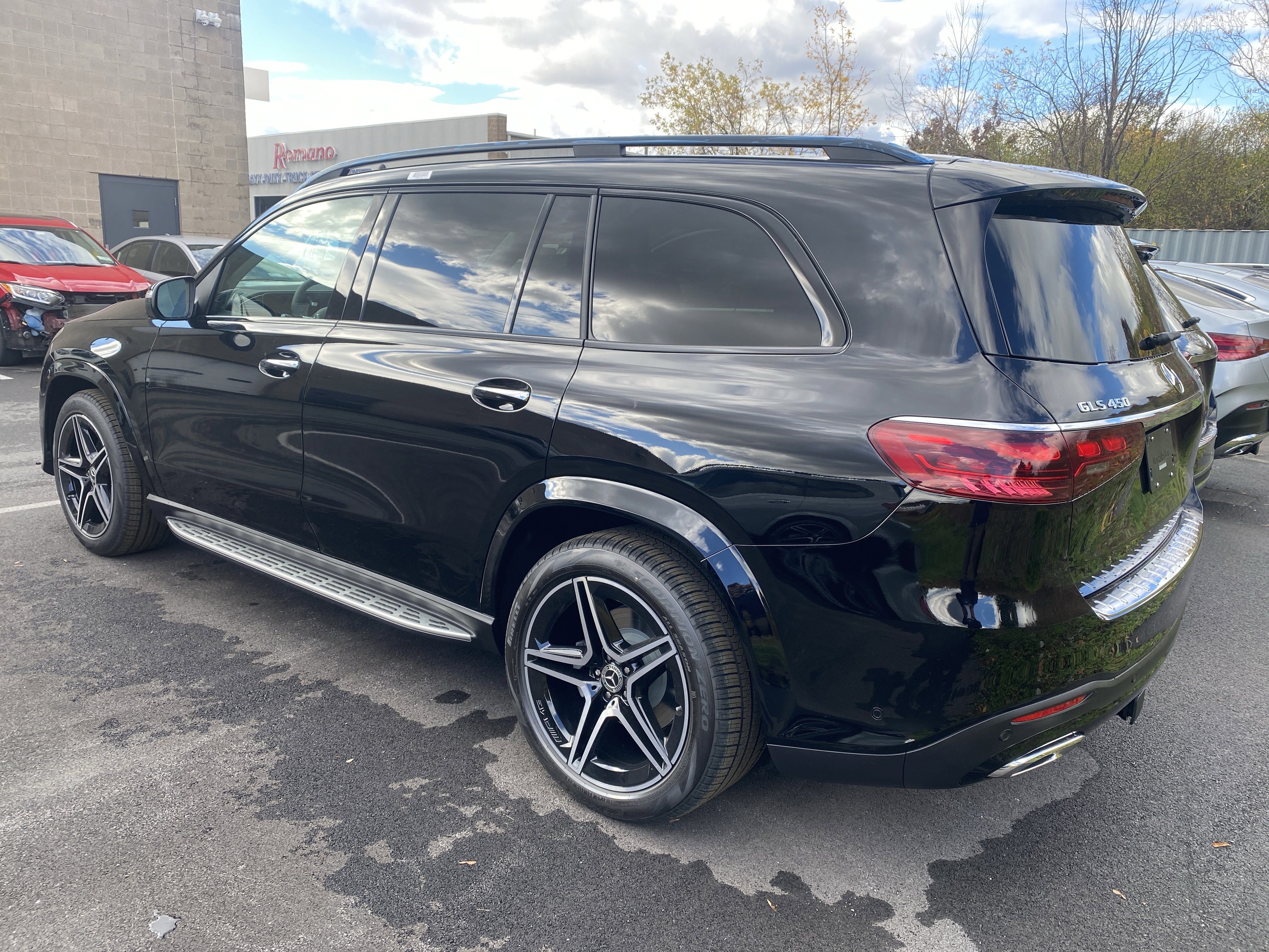 New 2026 Mercedes-Benz GLS 450 4MATIC image 5