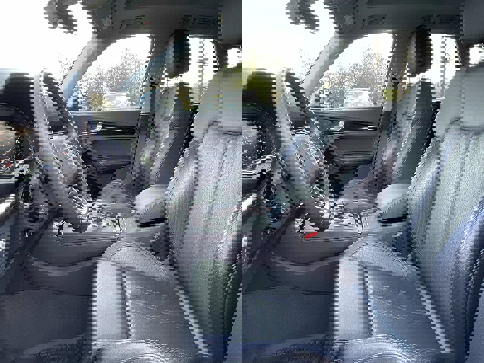 Used 2020 Audi Q5 e Prestige w/ Prestige Package image 21