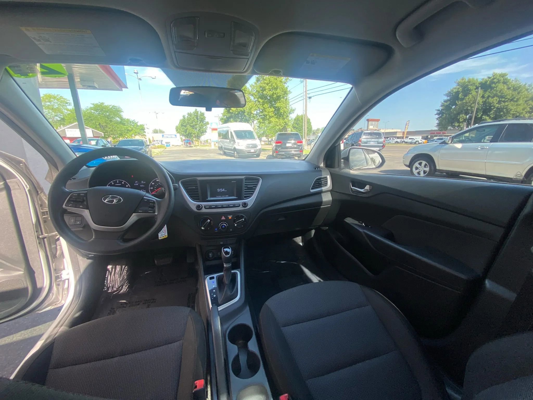Used 2021 Hyundai Accent SE w/ Cargo Package image 8