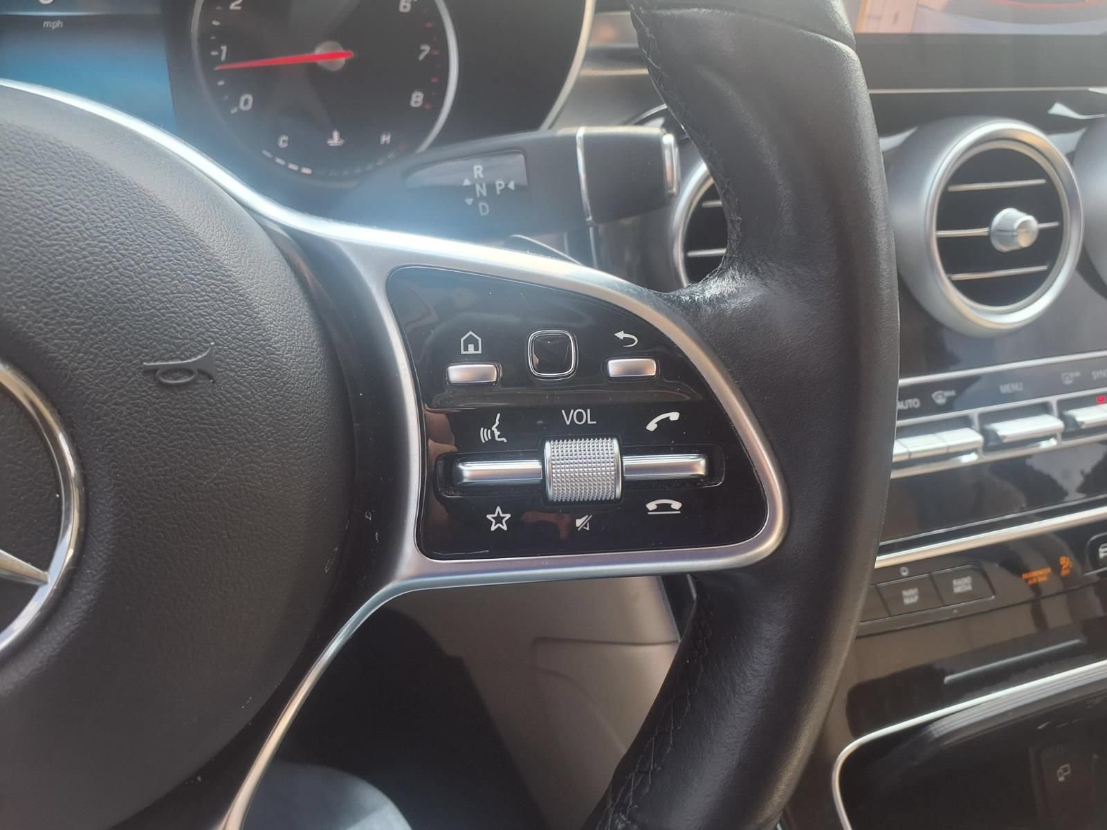 Used 2021 Mercedes-Benz GLC 300 image 23