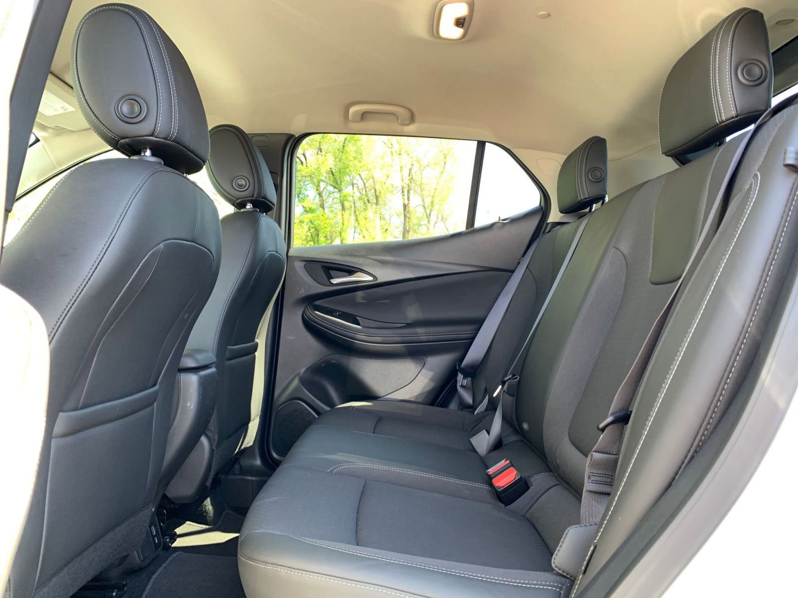 Used 2025 Buick Encore GX Preferred image 24