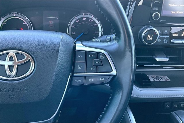 Used 2020 Toyota Highlander LE image 12