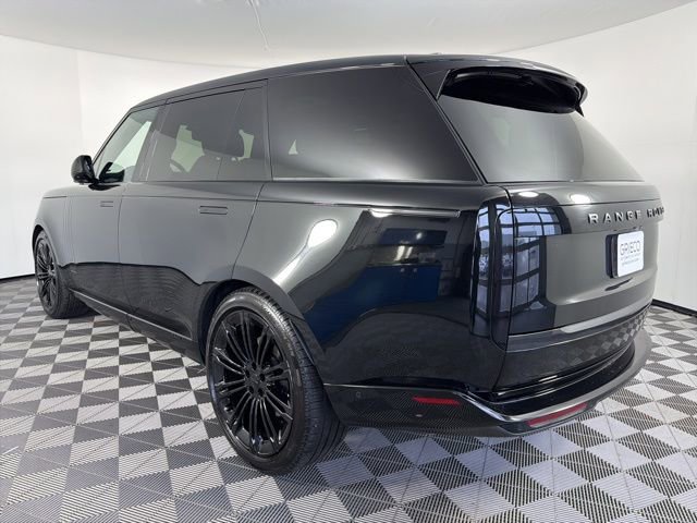 Used 2026 Land Rover Range Rover Long Wheelbase SE image 5