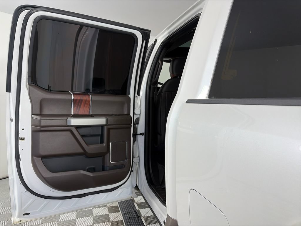 Used 2019 Ford F350 King Ranch w/ King Ranch Ultimate Package AWD/4WD image 12