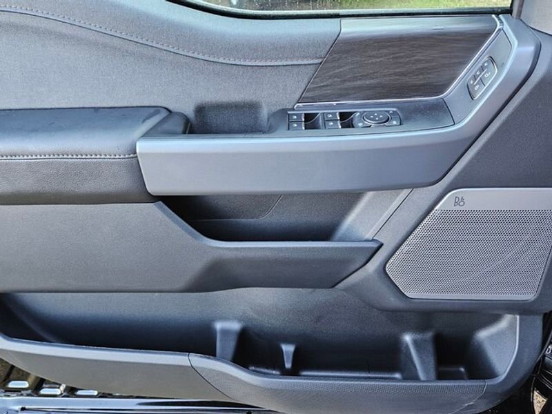 New 2025 Ford F150 Lariat image 28