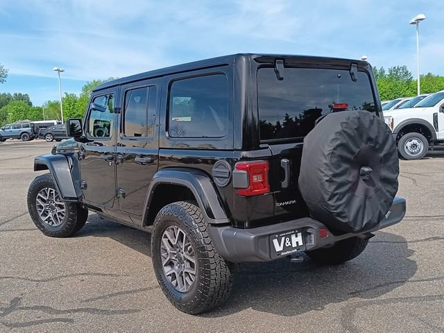 Used 2025 Jeep Wrangler Unlimited Sahara AWD/4WD image 24