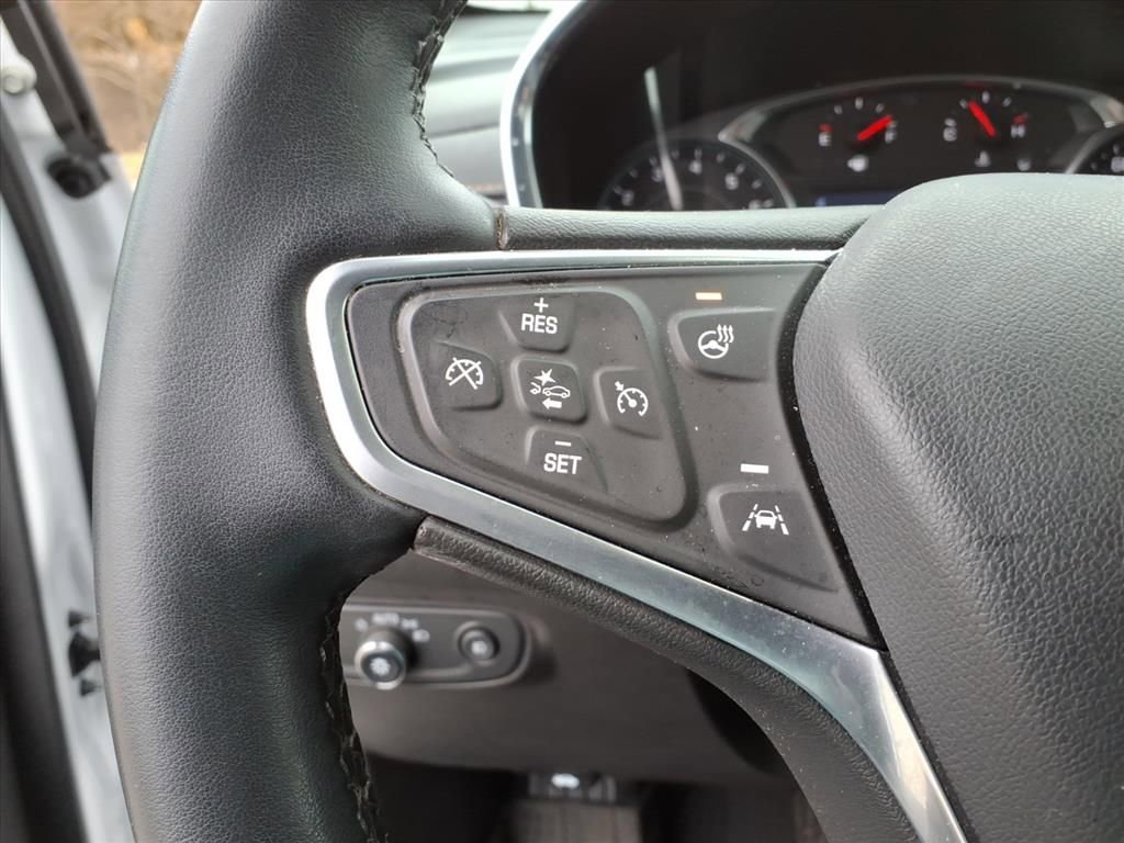 Used 2023 Chevrolet Equinox Premier image 21