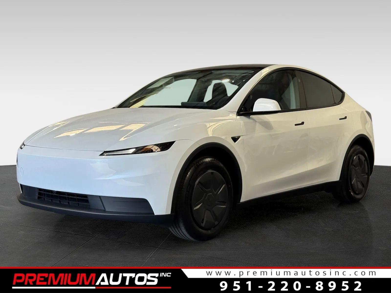 Used 2026 Tesla Model Y Long Range image 1
