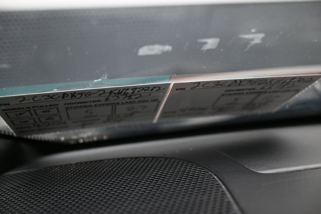 Used 2019 Dodge Charger SXT AWD/4WD image 10