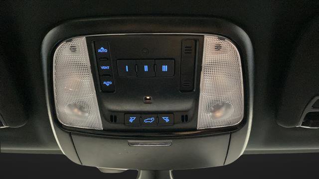 Used 2025 Dodge Durango GT AWD/4WD image 38
