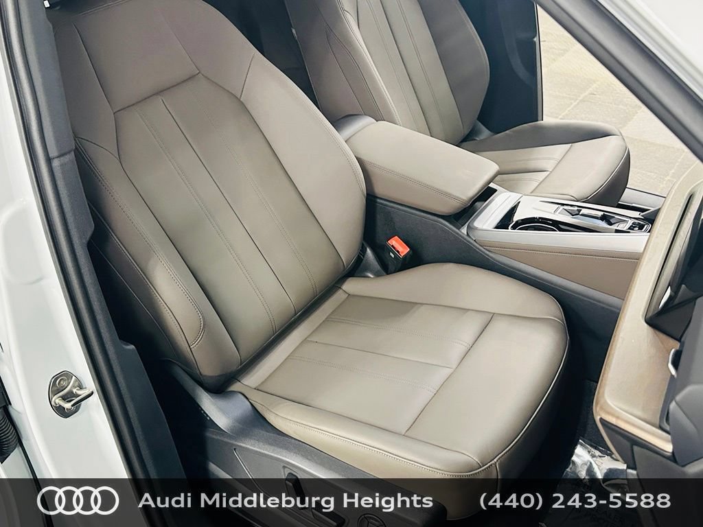Certified 2025 Audi Q5 Premium Plus w/ Premium Plus AWD/4WD image 27