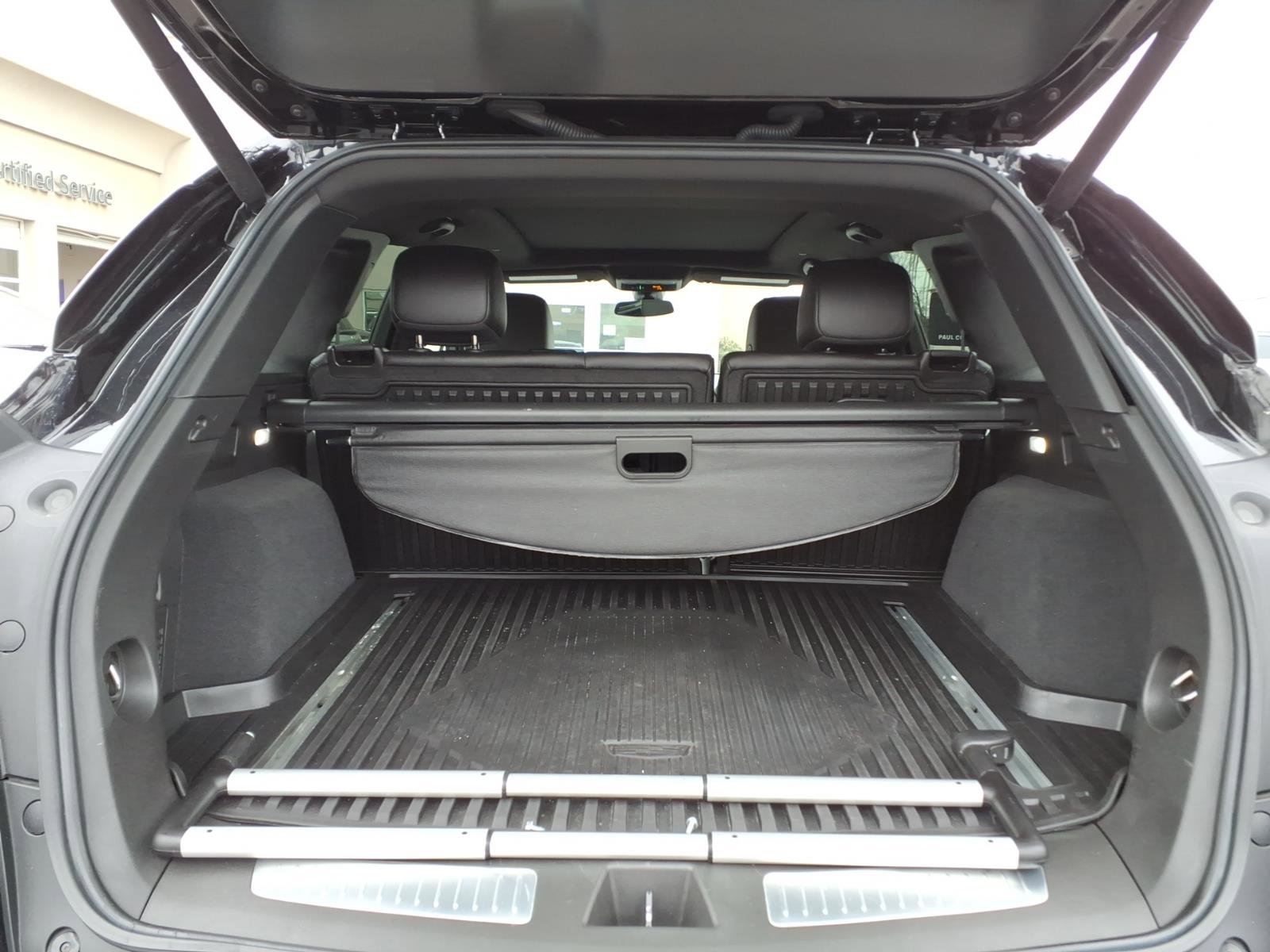 Used 2021 Cadillac XT5 Premium Luxury w/ LPO, Floor Liner Package image 24