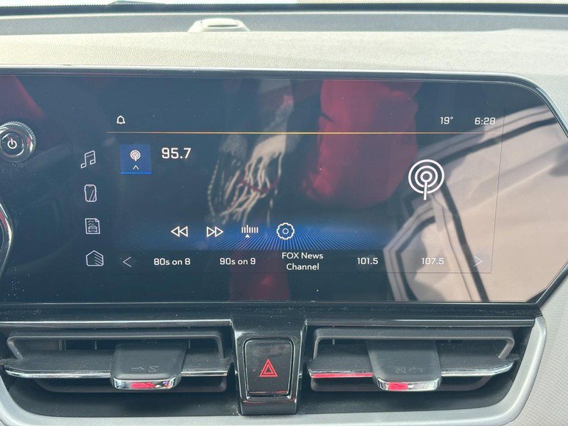 Certified 2025 Chevrolet TrailBlazer LT w/ Driver Confidence Package image 22