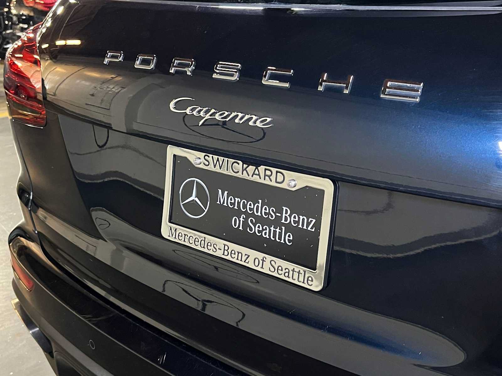 Used 2018 Porsche Cayenne AWD/4WD image 14