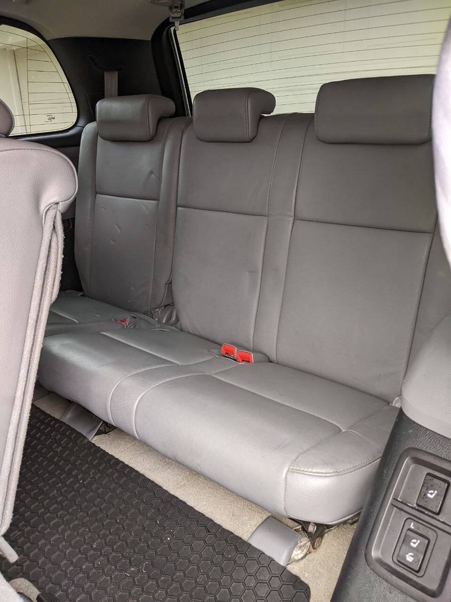 Used 2008 Toyota Sequoia Limited w/ Cold Area Pkg AWD/4WD image 12