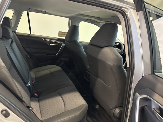 New 2025 Toyota RAV4 XLE image 31