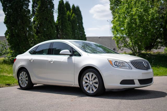 Used 2016 Buick Verano w/ Comfort Package FWD image 3