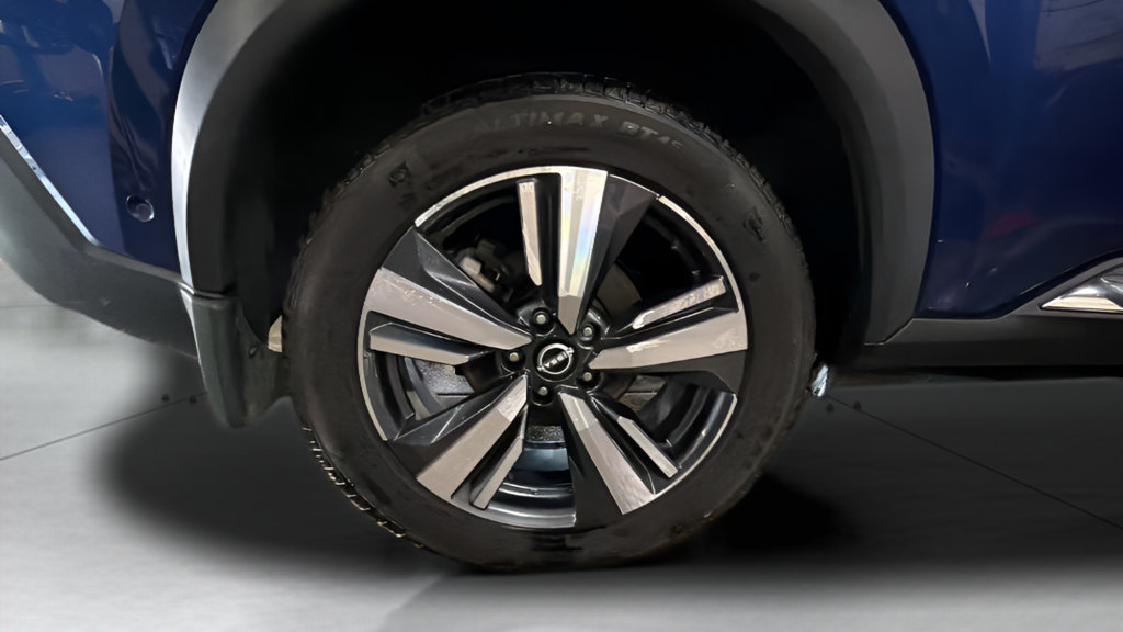 Used 2021 Nissan Rogue Platinum AWD/4WD image 31