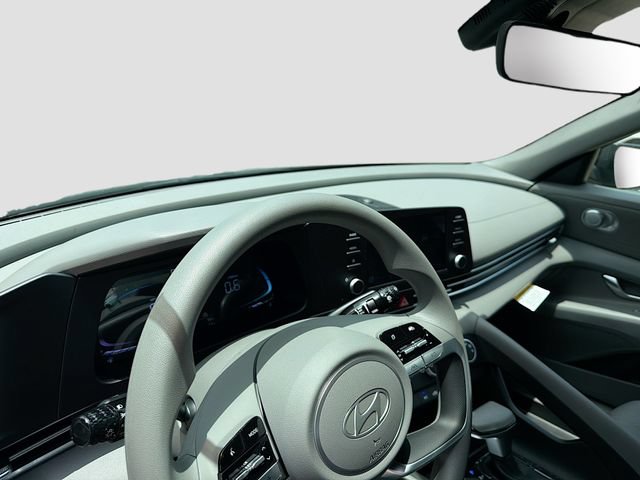 New 2026 Hyundai Elantra SE FWD image 9