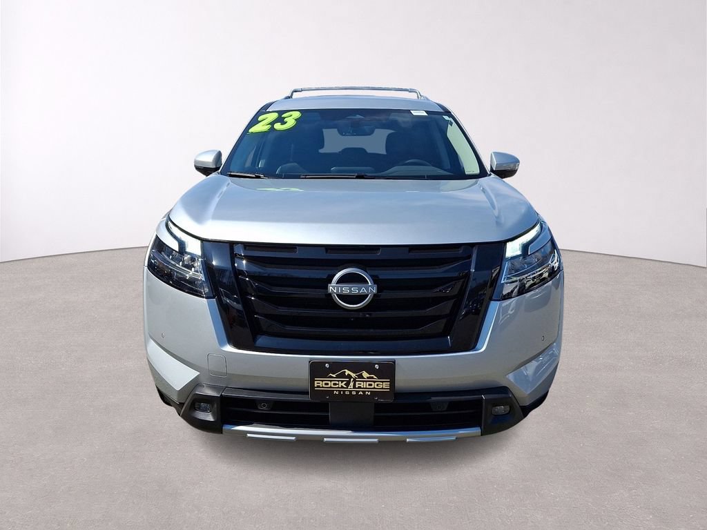 Used 2023 Nissan Pathfinder SL w/ Lighting Package (N92) AWD/4WD image 2