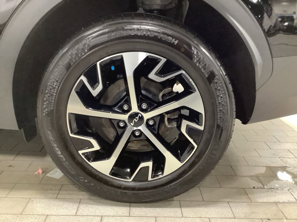 Certified 2023 Kia Sportage EX image 23
