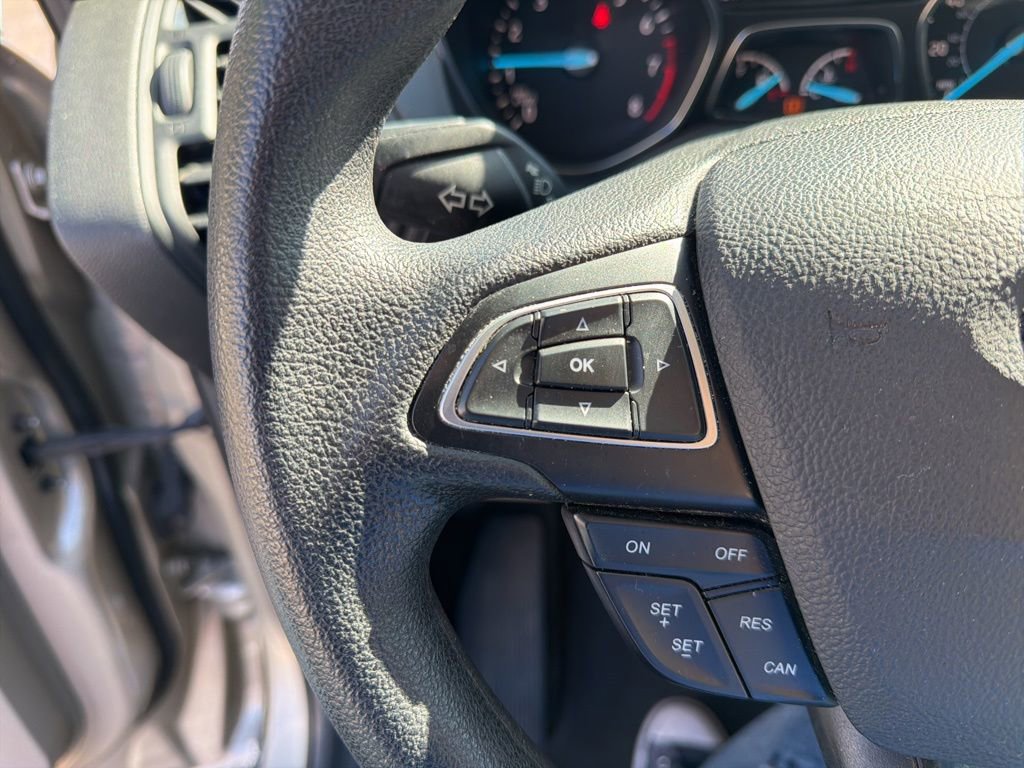 Used 2018 Ford Escape SE image 12