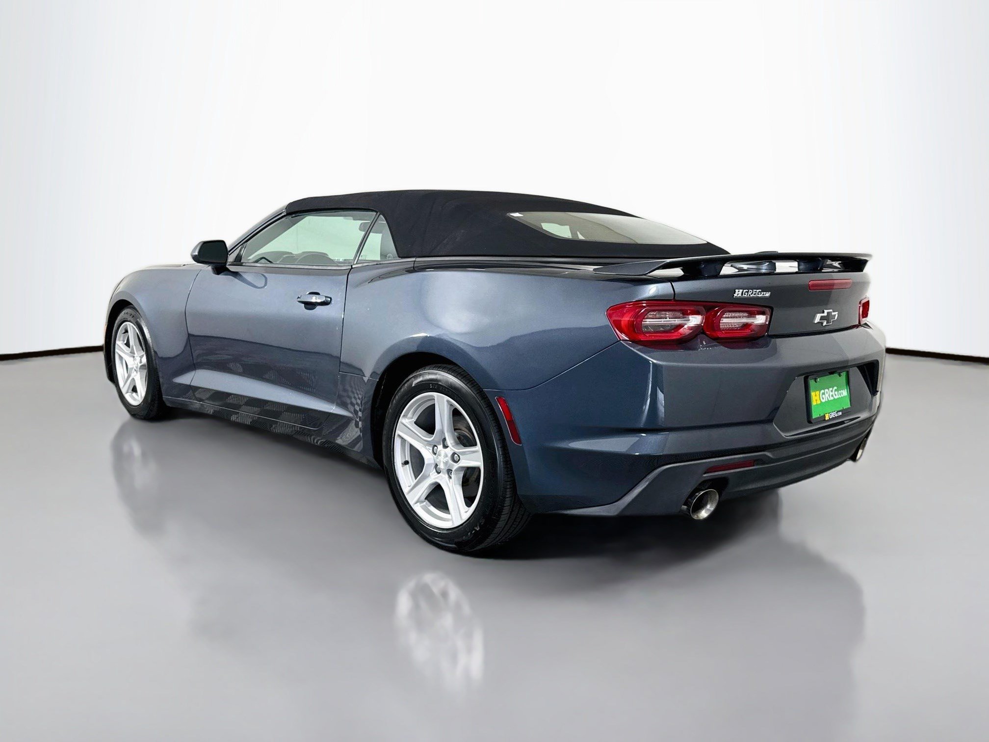 Used 2020 Chevrolet Camaro LT RWD image 7