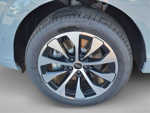 New 2026 Audi Q3 quattro 2.0T AWD/4WD image 9