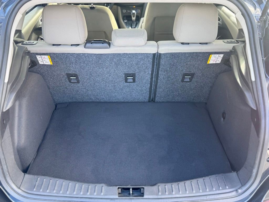 Used 2015 Ford Focus SE w/ SE Sport Package image 7