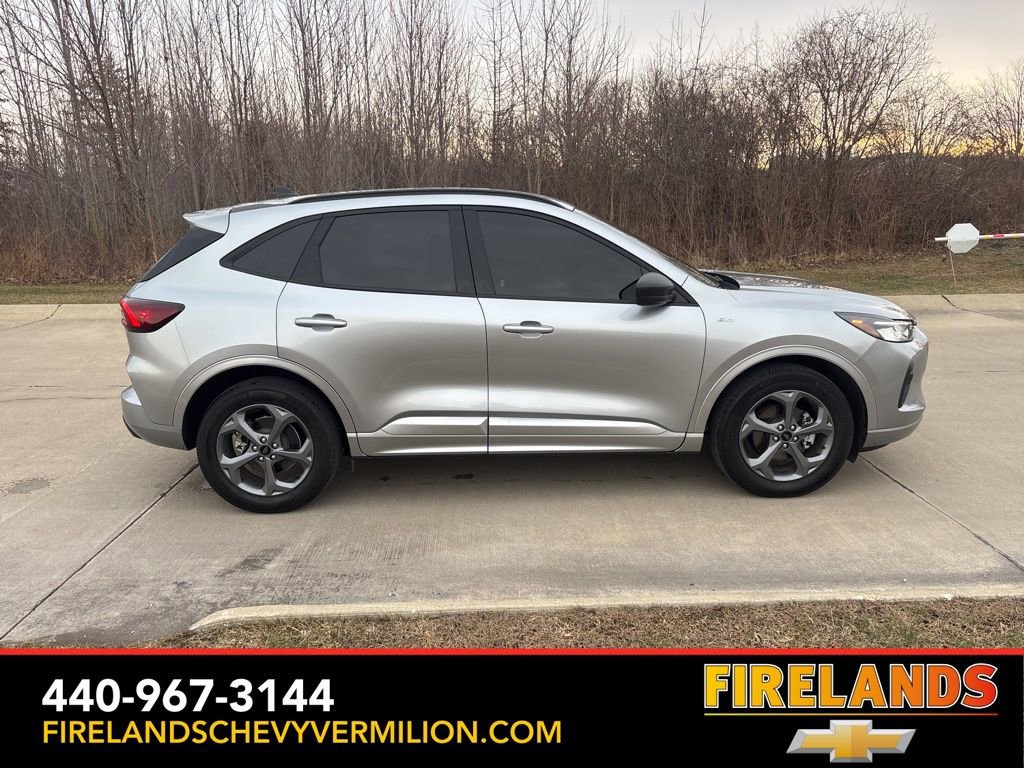 Used 2023 Ford Escape ST-Line w/ Tech Pack #1 image 11
