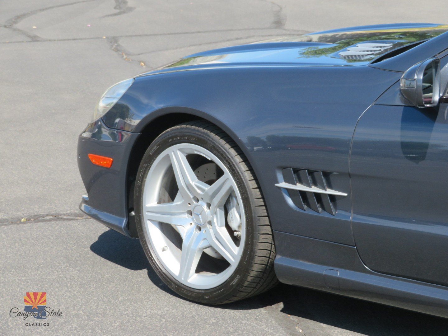 Used 2009 Mercedes-Benz SL 550 w/ Premium I Pkg image 13