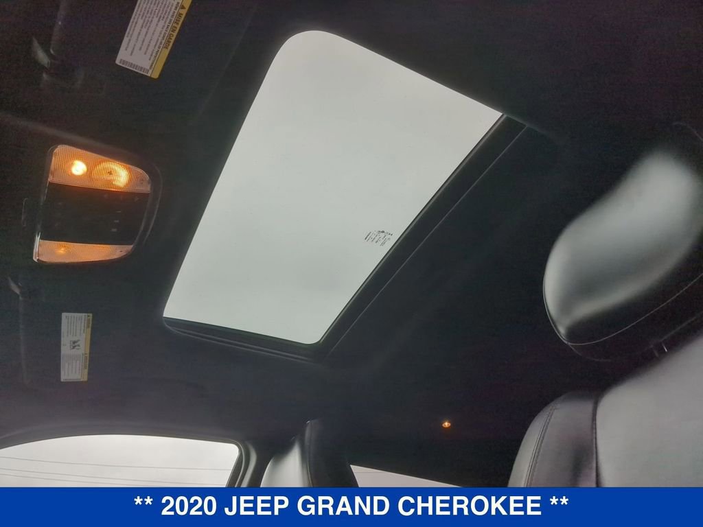 Used 2020 Jeep Grand Cherokee Altitude AWD/4WD image 17