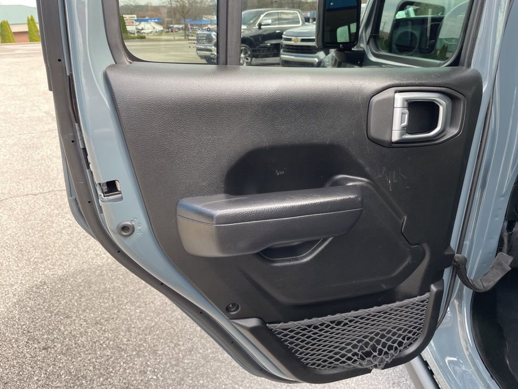 Used 2024 Jeep Wrangler Unlimited image 40