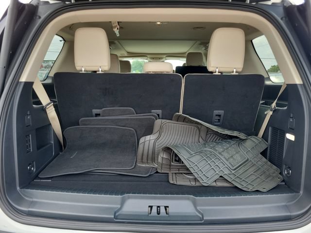 Used 2024 Ford Expedition Platinum AWD/4WD image 9