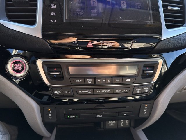 Used 2017 Honda Pilot Touring image 30