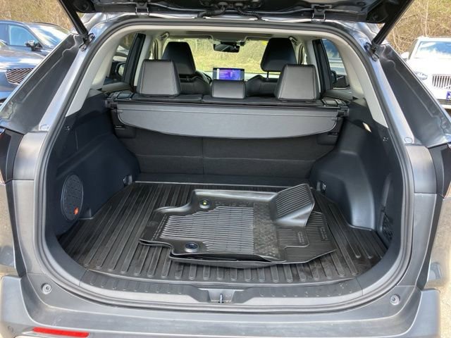 Used 2023 Toyota RAV4 Limited AWD/4WD image 20